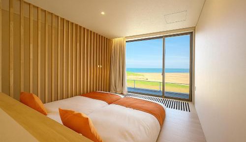 Villa - Beach Front