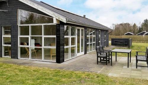 Three-Bedroom Vacation Home 