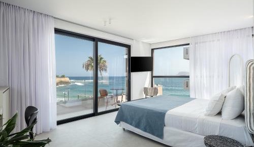 Superior Double Room with Balcony and Sea View