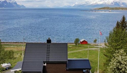 Four-Bedroom Holiday Home