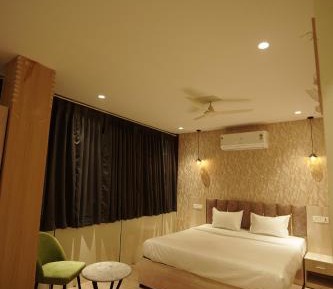 Superior King Room