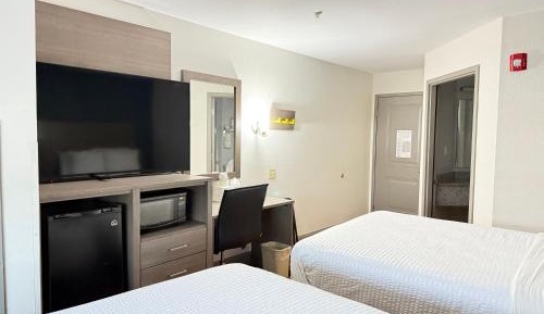 Double Room with Two Double Beds - Non-Smoking