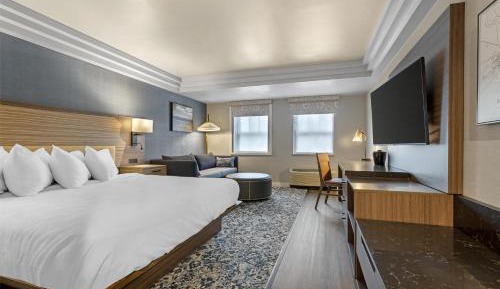 King Room with Sofa Bed and River View - Non-Smoking