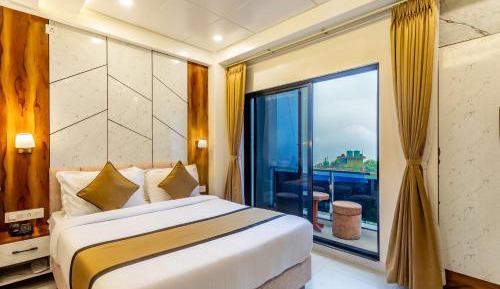 Deluxe Double Room with Balcony