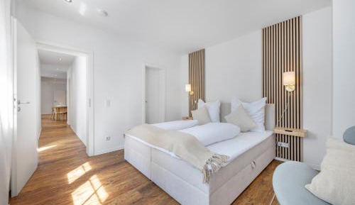 Three-Bedroom Apartment with Balcony
