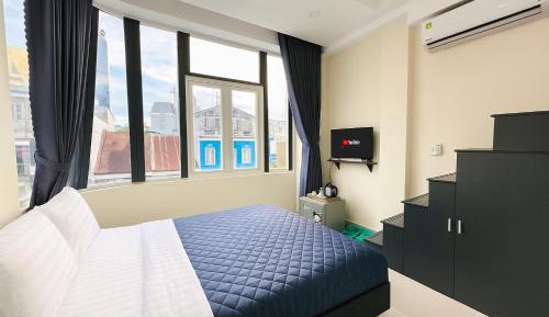 Suite with City View