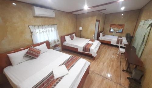 Quadruple Room with Mountain View