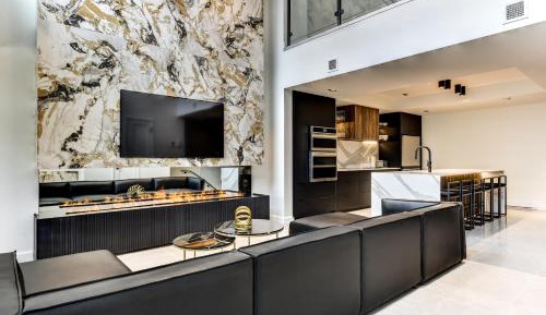 Four-Bedroom Platinum Apartment
