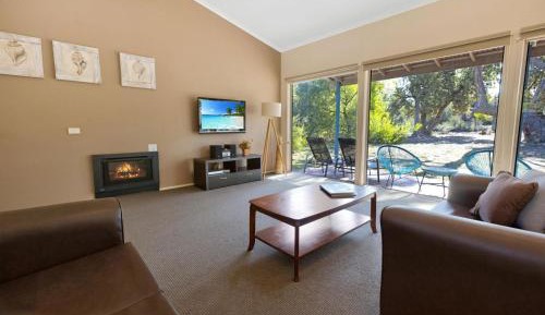 One-Bedroom Holiday Home