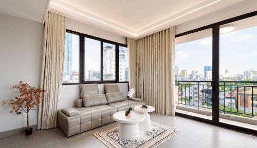 Apartment with City View