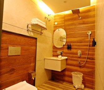 Standard King Room