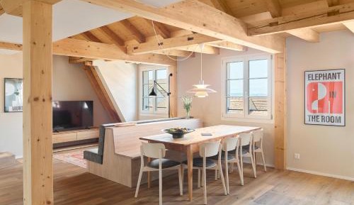Three-Bedroom Apartment with Lake View