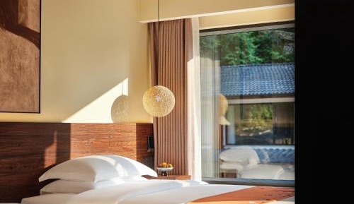 Twin Room with View