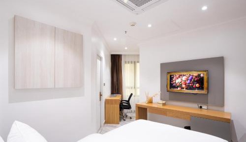 Standard King Room