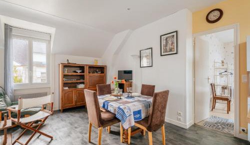 Superior One-Bedroom Apartment