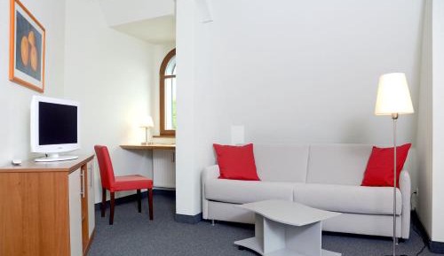 Apartment (2 - 4 People)