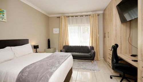 Studio Apartment