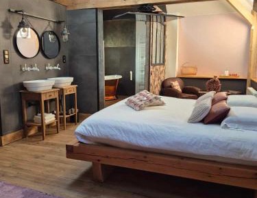 Superior King Room