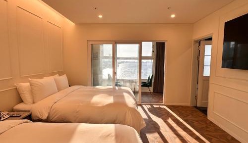 Ocean Royal Suite 