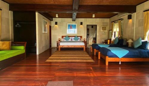 Villa - Beach Front