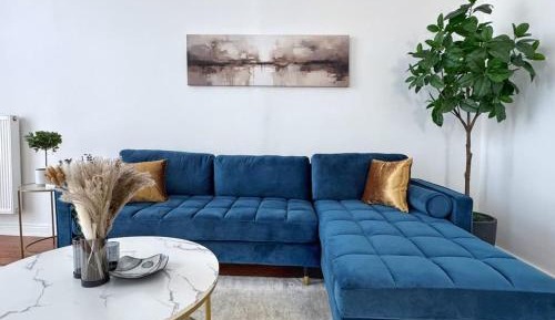 Three-Bedroom Deluxe Apartment