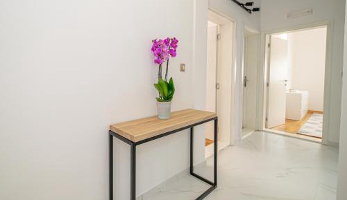 Two-Bedroom Apartment with Balcony and Sea View
