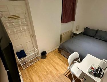 Double Room with Shared Toilet