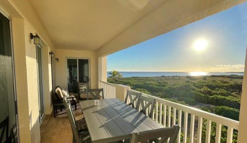 Three-Bedroom Apartment with Ocean View