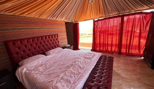 Deluxe Double or Twin Room with Mountain View
