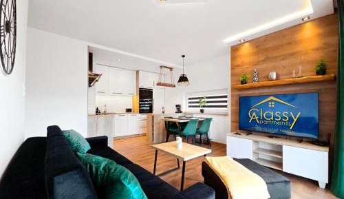 One-Bedroom Apartment with Balcony