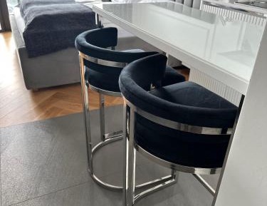 Studio Apartment with One Double Bed