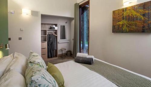 New Style - Golden Oak Cabin (pet-friendly)