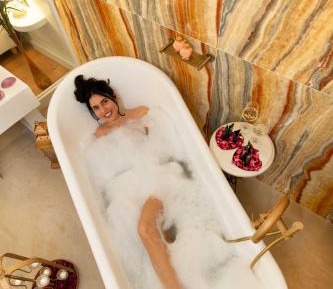 Deluxe Double Room with Bath