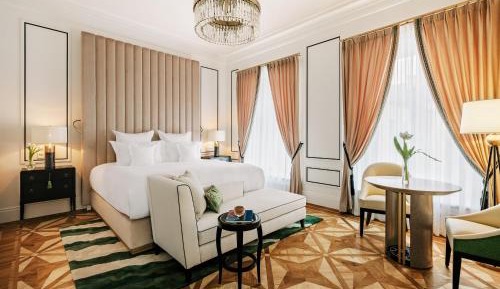 Suite with City View