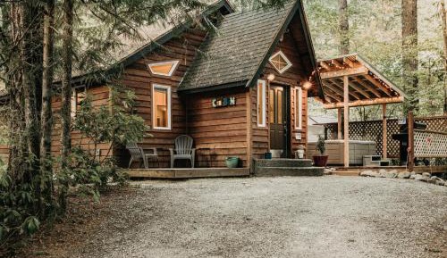 One-Bedroom Cabin