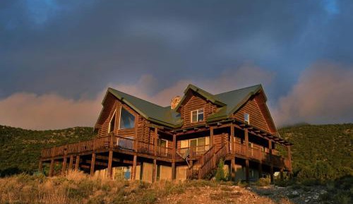 Seven-Bedroom House