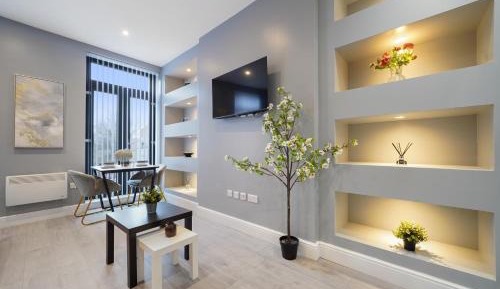 One-Bedroom Deluxe Apartment