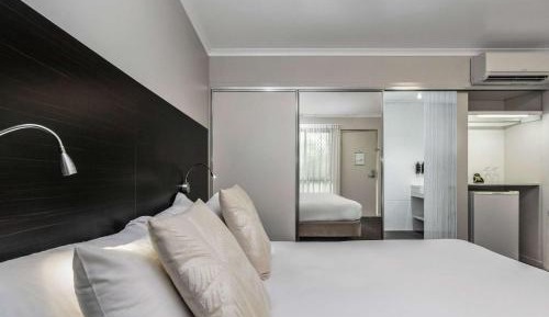 Premium King Room