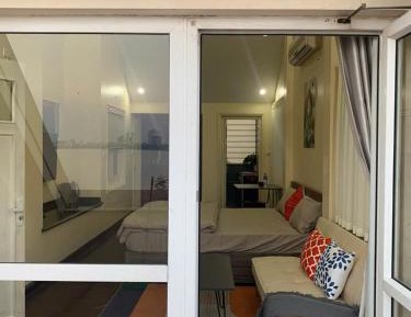 One-Bedroom Apartment with Terrace