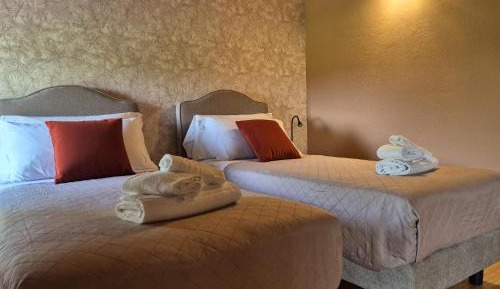 Deluxe Double or Twin Room