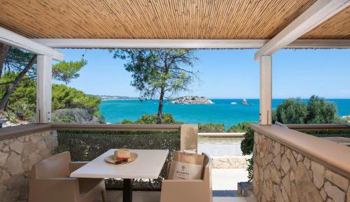 Deluxe Double Room with Balcony and Sea View