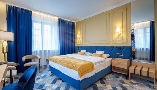 Deluxe Double or Twin Room