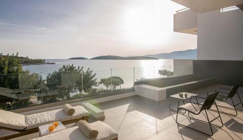 Three-Bedroom Apartment - Oceanfront