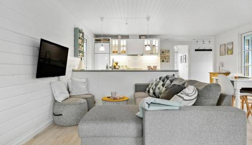 Three-Bedroom Holiday Home 