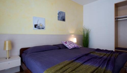 Economy Twin Room with Air Conditioning