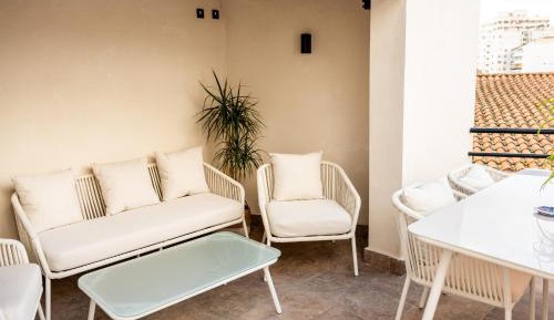 One-Bedroom Apartment with Terrace