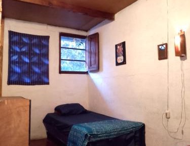 Basic Triple Room with Shared Bathroom
