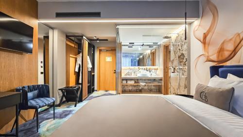 Superior King Room