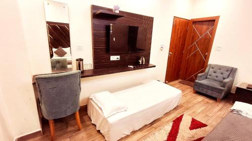 Superior Triple Room