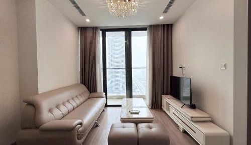 One-Bedroom Apartment with City View
